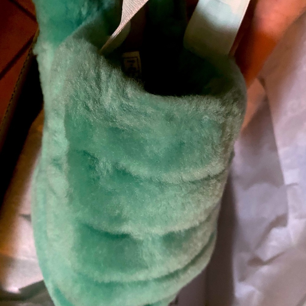 Teal fluff yeah slides